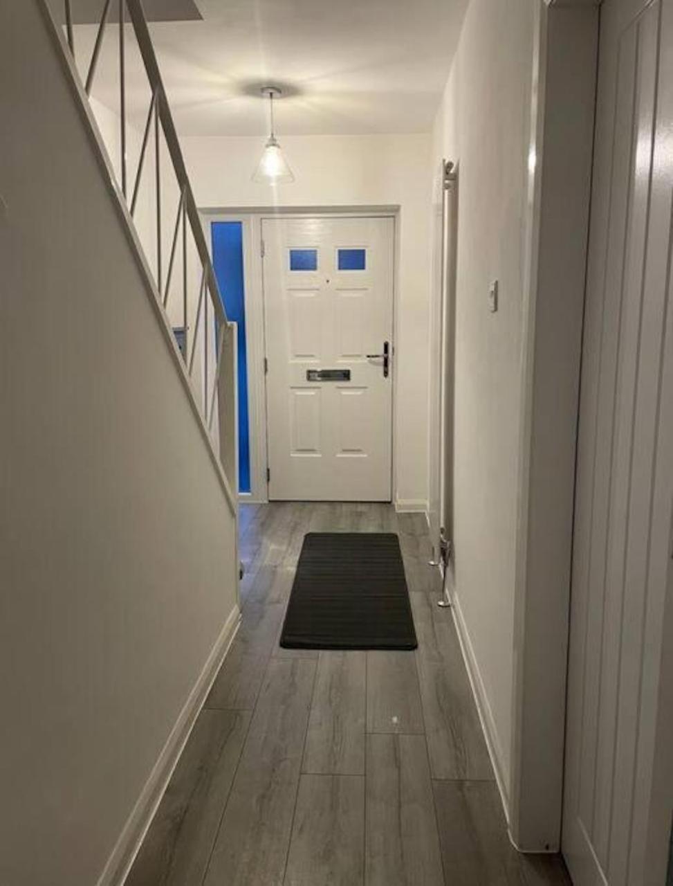 Entire House - Peaceful 3 Bedroom Home Rishton Exterior foto